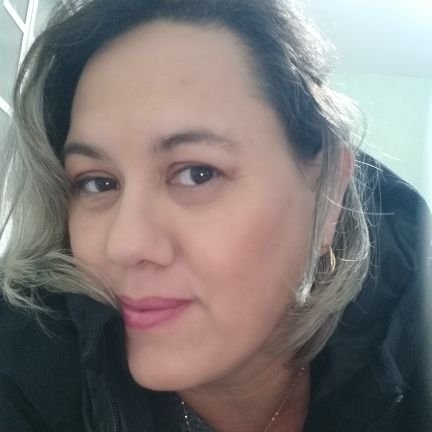 Lucylovems's profile picture. BBzera