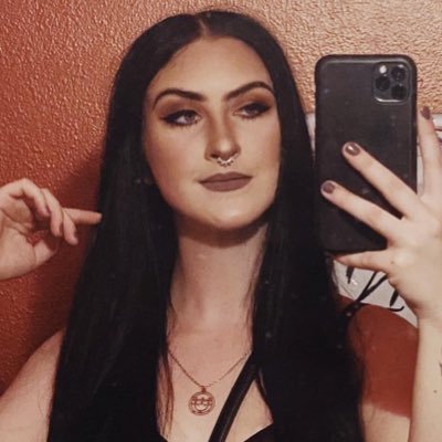 Your favorite witch bitch weed queen warehouse show shawty
