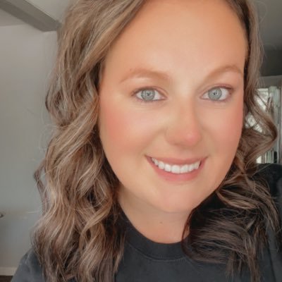 jordanrobert233's profile picture. dog mom 🐾 fiancé 💍 ❤️ mommy 7-1-23