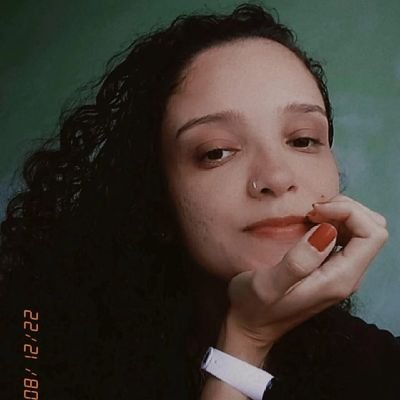 Namorada da @mikaescalea ❤️🖤, estudante de jornalismo, flamenguista, torcedora da Imperatriz Leopoldinense e desde 89 no modo simplesmente não reaja