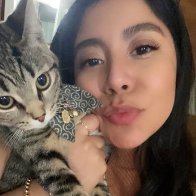 BMar_17's profile picture. laughing way too hard with marcos ❣️