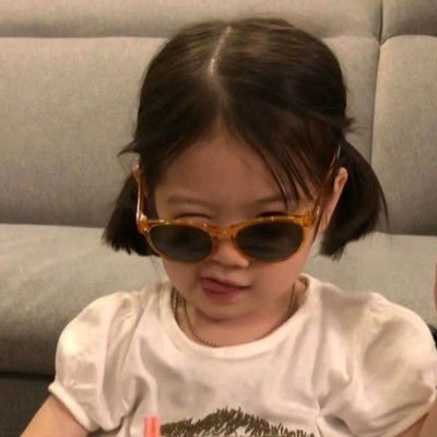 gggaaanithhhaaa's profile picture. 