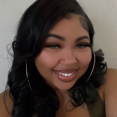 Miss. DeDe. 
24.
Cancer.
VA born & raised.😘