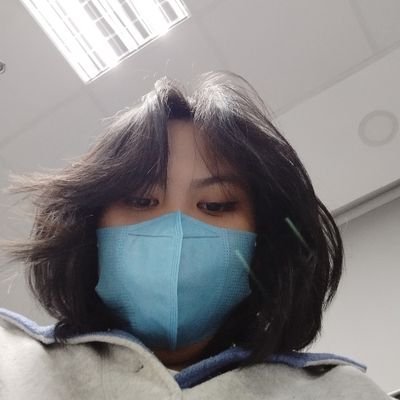 m_kyeaia's profile picture. just a cute stranger's venting-machine.