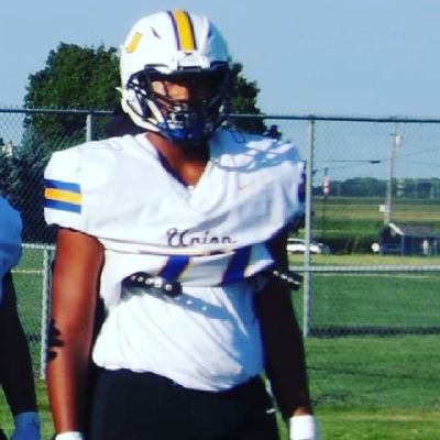 redfordunion
LG/LT,RT,RG 6,2 292 just trying to make it #77  2024 🎓   all-area  squat:350Dead lift:300  wingspan 77 Inches Madonna University
