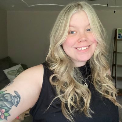 charliforreal's profile picture. struggling just to find my peace.