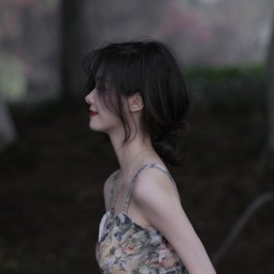 gtuyhdfdfg's profile picture. 