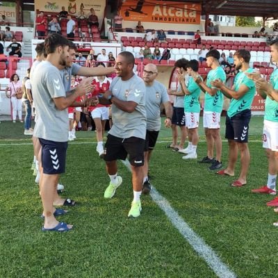 Entrenador del SENIOR  FEMENINO @rsdalcala 🇲🇨  🥅⚽👏🇪🇦🇨🇴👨🏾‍🦲
 🇨🇴🇪🇸.