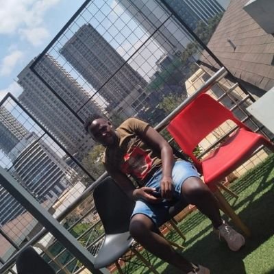 God 1st💖,
Isaiah:60:20, 
humbleness☔
Manchester united ⚽, 
Golden state Warriors 🏀, 
Black is my color🖤, 
Dare to be different 🤗,