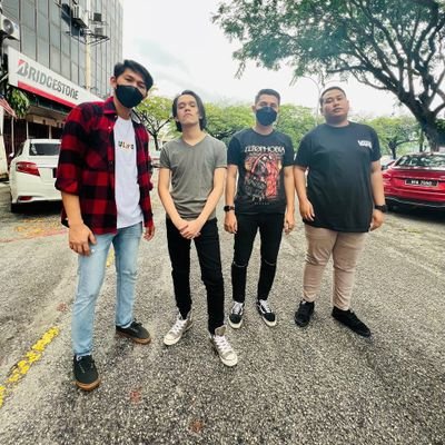 PopPunkxEasyCore Band From East Coast. Booking : (0199286164) Email : (Dividefortyfour@gmail.com)
New Single (STILL STANDING) 🤘🏻