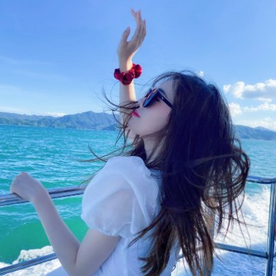 dhbghcddf's profile picture. 