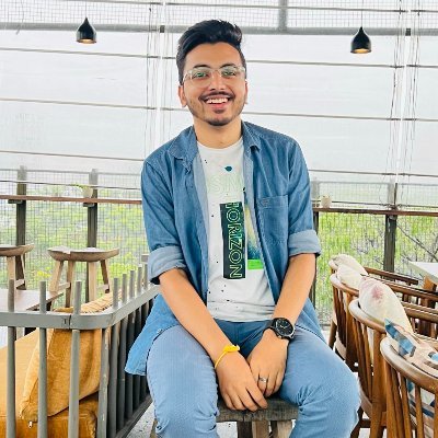 _CaffeineCoder's profile picture. #codelove❤