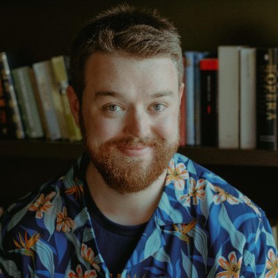 I help people make compelling podcasts.
Head of Post Production - Lower Street Media.