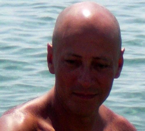interista, adoro il mare, discreto runner mi piace cucinare.