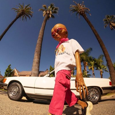 aliensofpluto's profile picture. professional sh*tposter