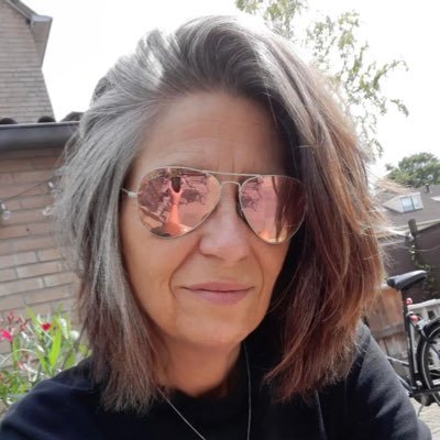 Eleniica1's profile picture. Be kind 😻🎊😉