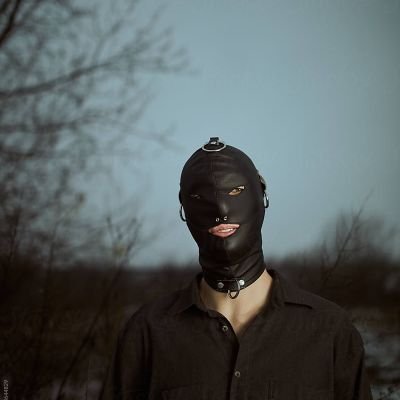 hellboy_s3000's profile picture. The taste of sweaty soles… the scent of a Woman’s feet… that’s the flavor of life for me. I exist to crawl, sniff, lick, and worship beneath their divine soles