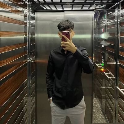 Cüzdan gitti Müjgan. Para önemli değil de içinde resmin vardı.
