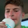 DonkFitzgerald's profile picture. chicken reviews and general stuff
