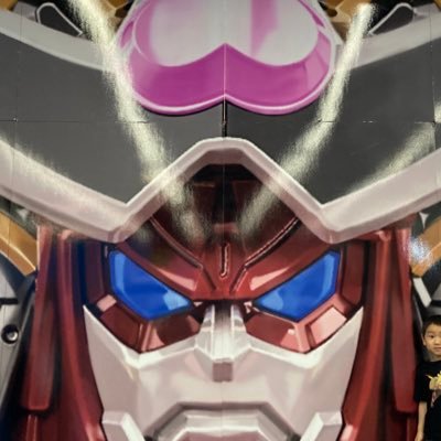 フィギュアが好きです。DIYでフィギュア棚拡張中 → 妻に怒られフィギュア引退準備中→7割処分したところで、同情されて細々収集再開