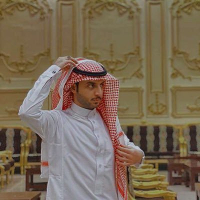 cfyhczgj's profile picture. سأضل اكتب عن ذالك الغائب الذي لن يأتي ولن اذهب إليه 💔