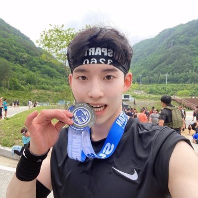 YAZdr5jusHxIQnm's profile picture. 부동산개발하는 20대입니다.