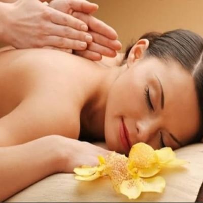 Pijathomecare's profile picture. Menerima pijat panggilan ke rumah khusus wanita