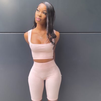 23| NYC 🗽| MSNRN in training 👩🏽⚕️| 2024🎓| The Prettiest 🌺