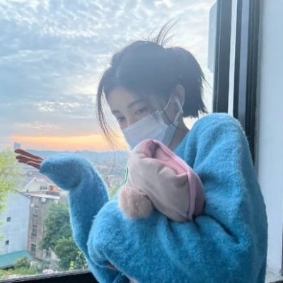 Anthea93701329's profile picture. If you hate the darkness you are in, please be the light you want
#Bitcoin  #NFT #ETH