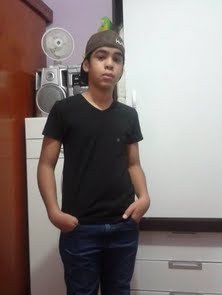 A felicidade é a única coisa que podemos dar sem possuir.