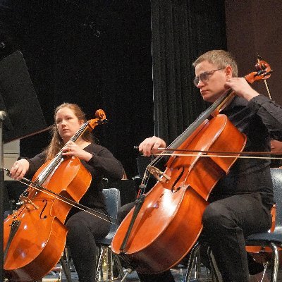 Scientists, medical professionals, faculty, and staff of the MCW/Froedtert/Children's/Versiti/VA Zablocki Wisconsin campus together to share our love of music!