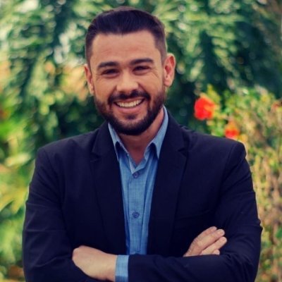 Filho do céu. Jornalista, media trainer, especialista em Gestão de Pessoas e Projetos Sociais. Repórter / TV Integração, afiliada Rede Globo