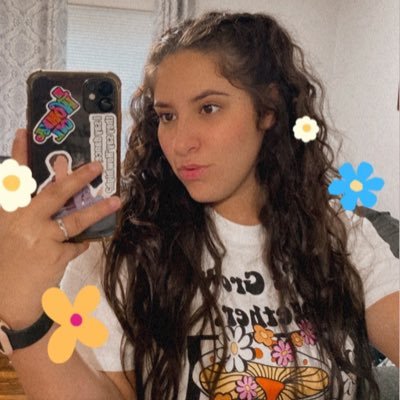 htxbrinaa's profile picture. 🚀Htx born and raised | 🌻 Still blossoming to the flower I’m supposed to be | 042718🤞🏽💍