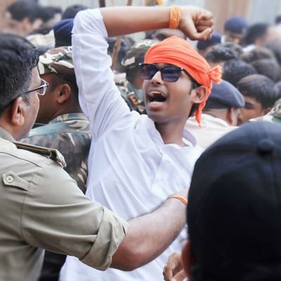 SubhasYadaw's profile picture. 🚩शिक्षा जीवन के लिए जीवन वतन के लिए 🚩