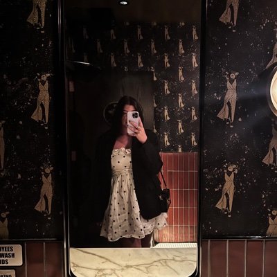 bpontikoss's profile picture. 