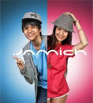 i super love the @ilovejamich .. they always make me smile :]]... don't forget to like us ... http://t.co/zG03IDyPWS?