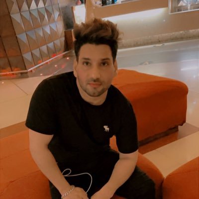 SRANSUKHH's profile picture. 𝑌𝑜𝑢 𝑜𝑛𝑙𝑦 𝑙𝑖𝑣𝑒 𝑜𝑛𝑐𝑒, 𝑏𝑢𝑡 𝑖𝑓 𝑦𝑜𝑢 𝑑𝑜 𝑖𝑡 𝑟𝑖𝑔ℎ𝑡, 𝑜𝑛𝑐𝑒 𝑖𝑠 𝑒𝑛𝑜𝑢𝑔