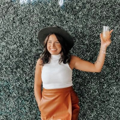 just your average Jesus-lover, handstand-doer, sometimes-photographer & all-the-time-mom