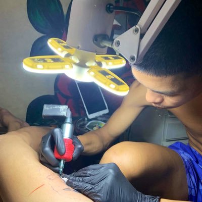 oh bakit,, papa-tattoo ka?