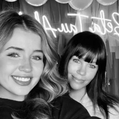 I had the time of my life fighting dragons with you! In love with Zoe, Glen, Taylor and God 🙌🏼