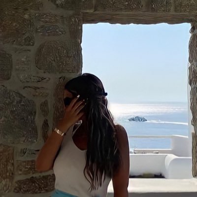محمله تويتر عشان احط حرتي فيه