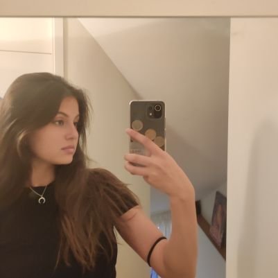 solo se poner tuits de canciones y bloquear a gente q conozco
https://t.co/GkfrU0KFfT