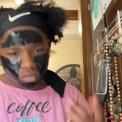 aaron0722's profile picture. 