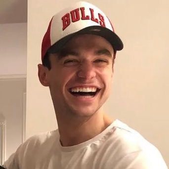 gossipvodka's profile picture. kinda multifandom