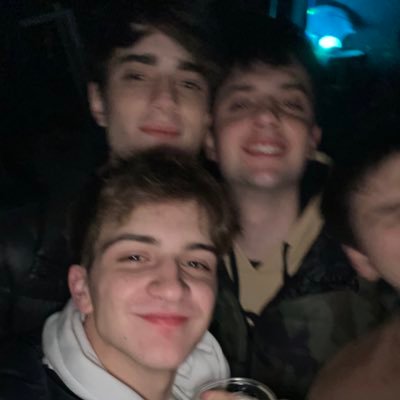 MateoReverter's profile picture. Vamo’ a construir un Parque Acuático