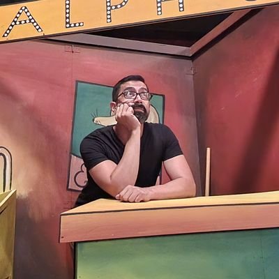 Opera/Music Theatre Director;Acting Coach;Physical Theatre Practitioner & Pedagogue
Transformers enthusiast
#LatinosInOpera #LatinoDirectors #DirectorLife