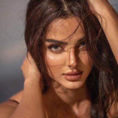 ليس كل ما تعرفه يريح قلبك،، فبعض الأشياء أجمل لو بقيت مجهوله..✨