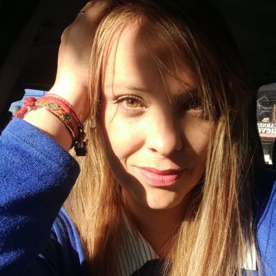 Mamá, Esposa, Militante de la UCR y RICOTERA.