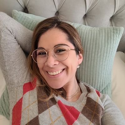 alemontorfano's profile picture. Matrona y Mg.(c) en Adm de Salud @uchile | En la espera de mi Damián🤰| Viajera 🌏|Plantlover | 💜💚