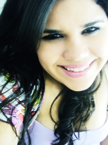 Graduando Fisioterapia ,18anos, Namorada do @danniel_86 ,Cristã i Apaixonada Por #Jesus, #Familia i #Amigos..
 quer saber mais ?Follow-me =*